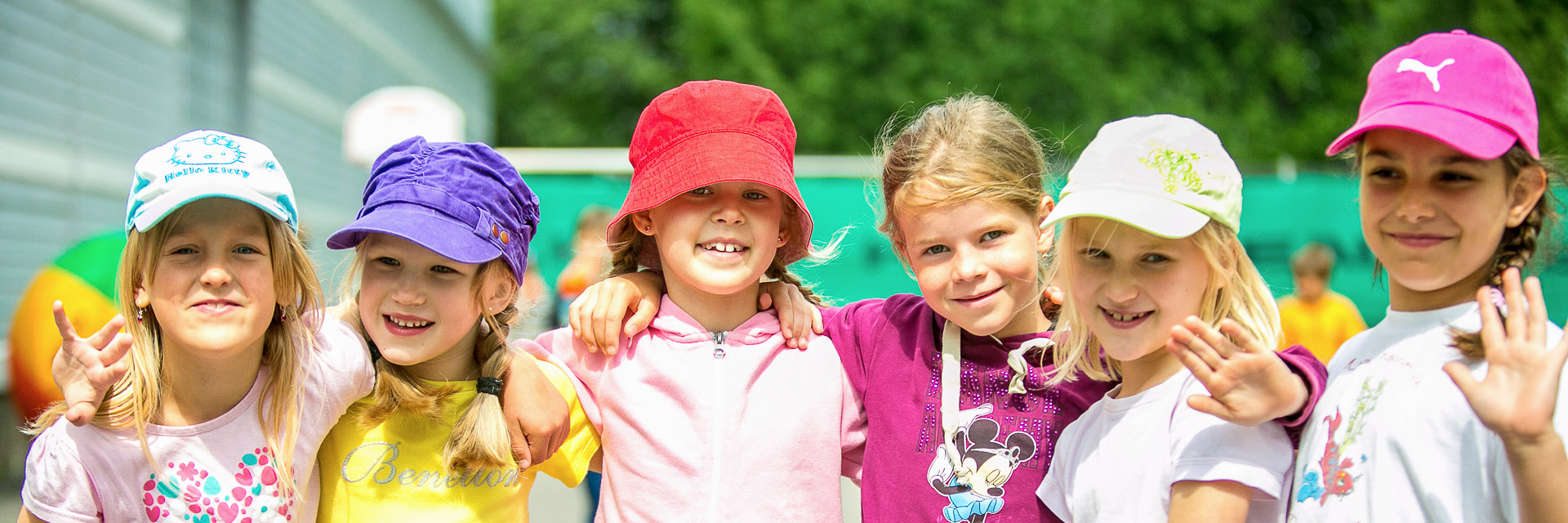 Kesän 2025 ryhmäkuvat